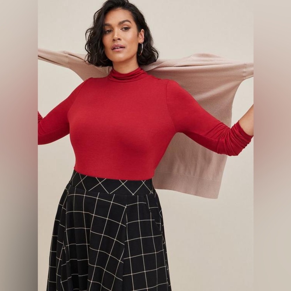 NWT Torrid 5X Studio Tissue Jersey Turtleneck Top